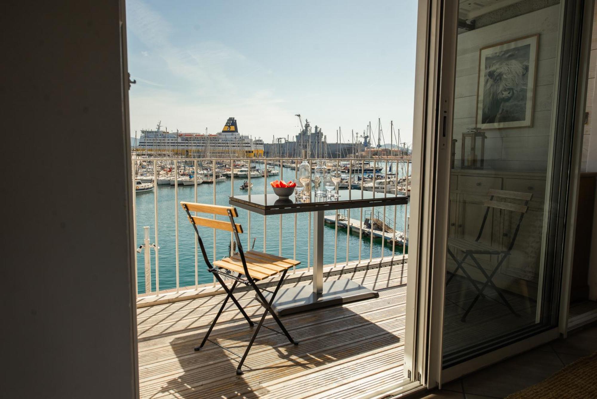Appartamento Marinca Du Port De Tolone Esterno foto